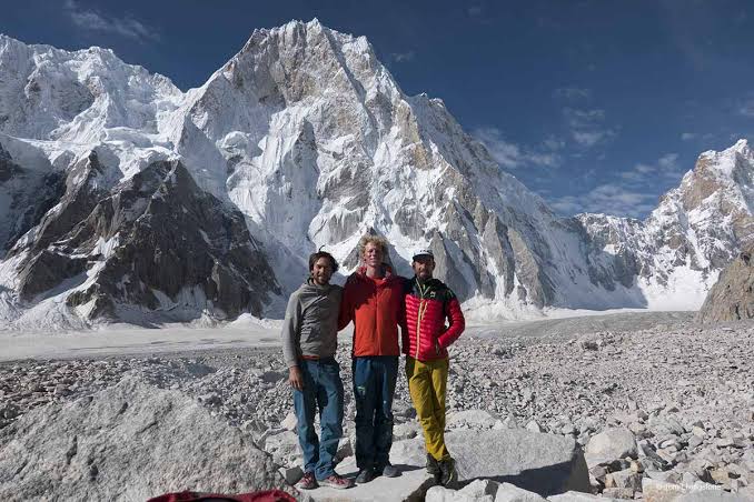Latok Base Camp Trek